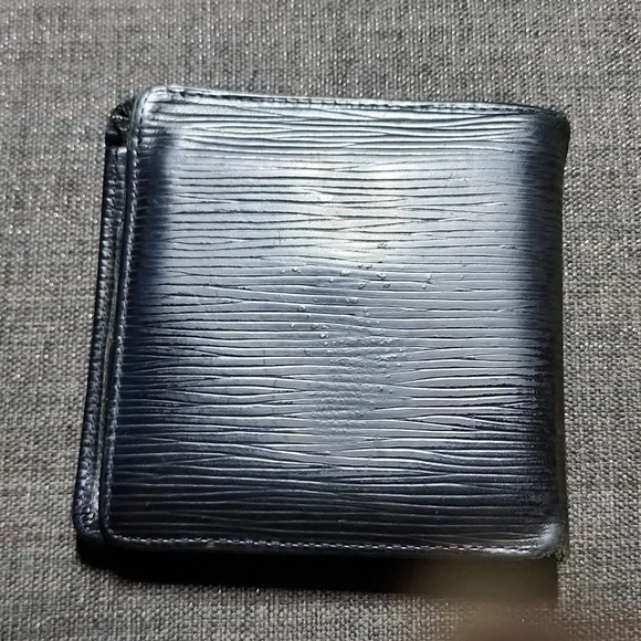 Louis Vuitton Mens Black Epi leather "Marco" wallet 100%AUTHENTIC - Picture 3 of 6
